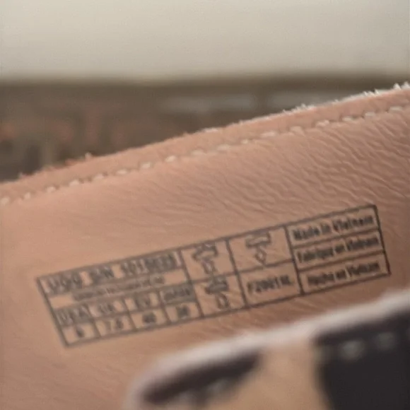 UGG Calf Hair Char Leopard Ankle Strap Sandals - Picture 8 of 8